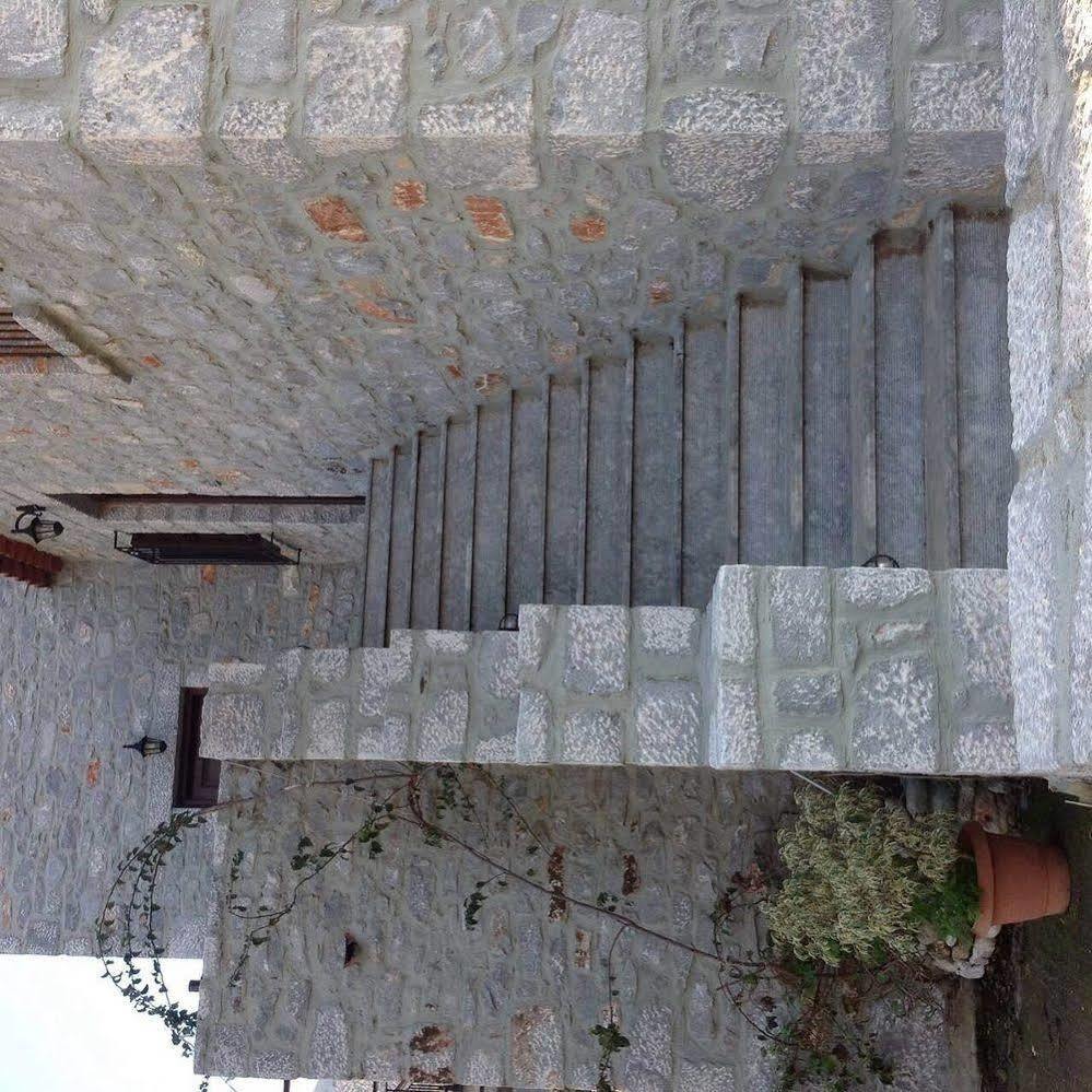 Las - Giannakakoy Traditional Stone Houses Néon Oítilon Exterior foto